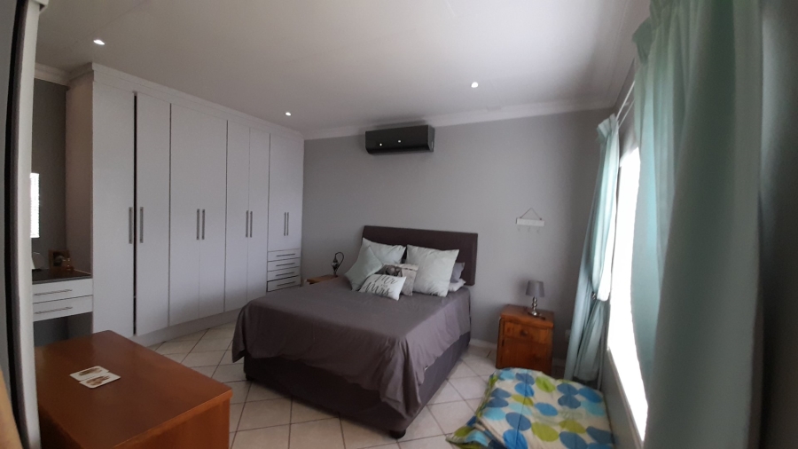 3 Bedroom Property for Sale in Safari Gardens North West